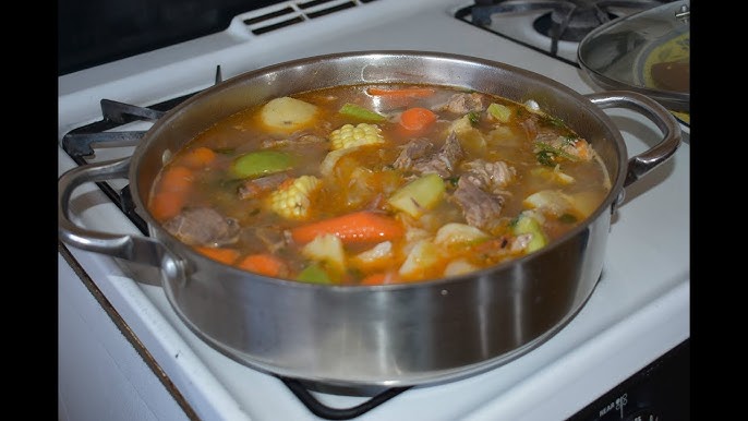 Temole. Platillo tradicional mexicano, al estilo regiomontano.