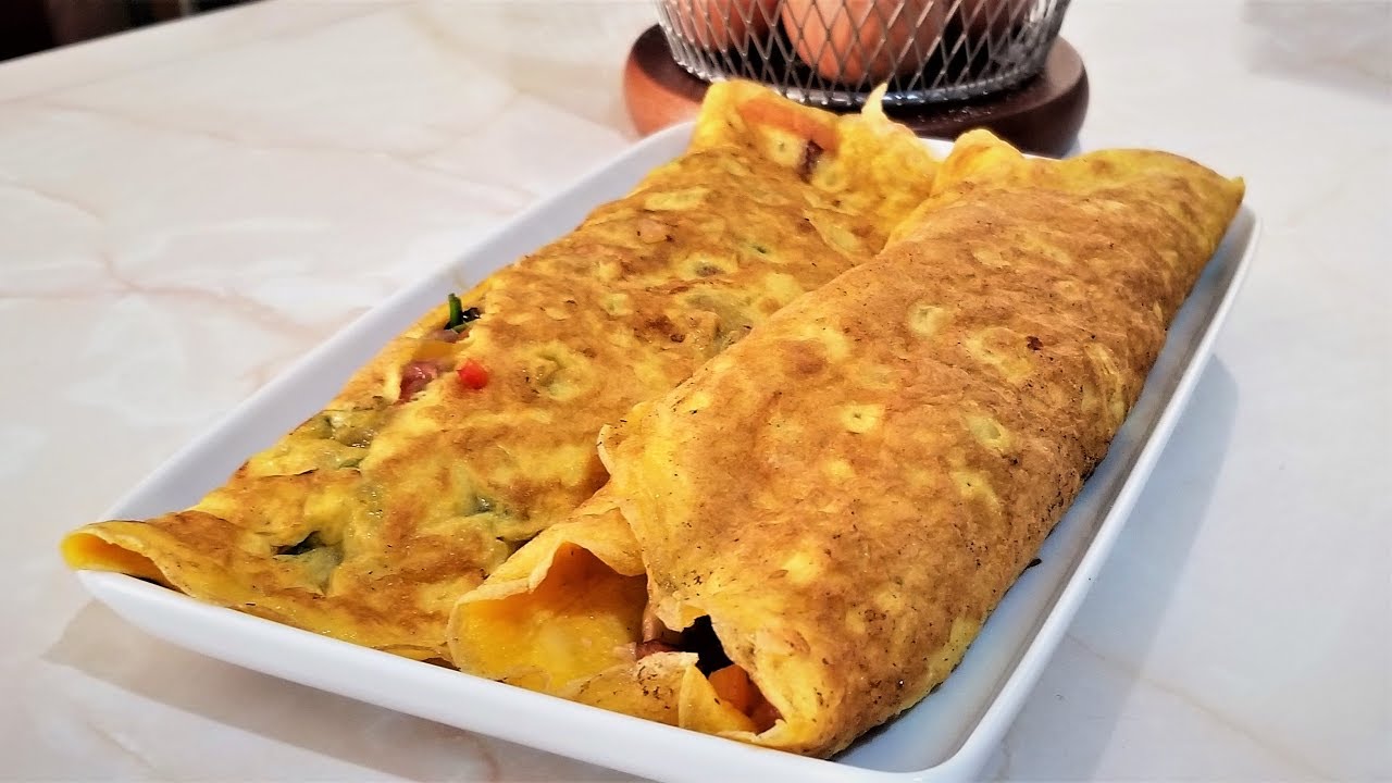 Omelette con queso  al estilo francés, un desayuno sin poder quitar el estilo francés la combinación de el queso chihuahua, el queso cotija y la crema ácida, hacen un festival de sabores. Residente y yo te tenemos esta exquisita receta para tus mañanas