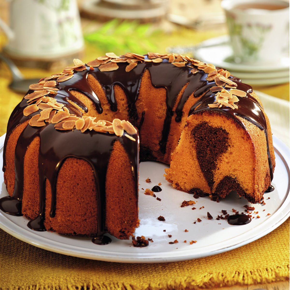 Bundt cake. De naranja y chocolate de metate.