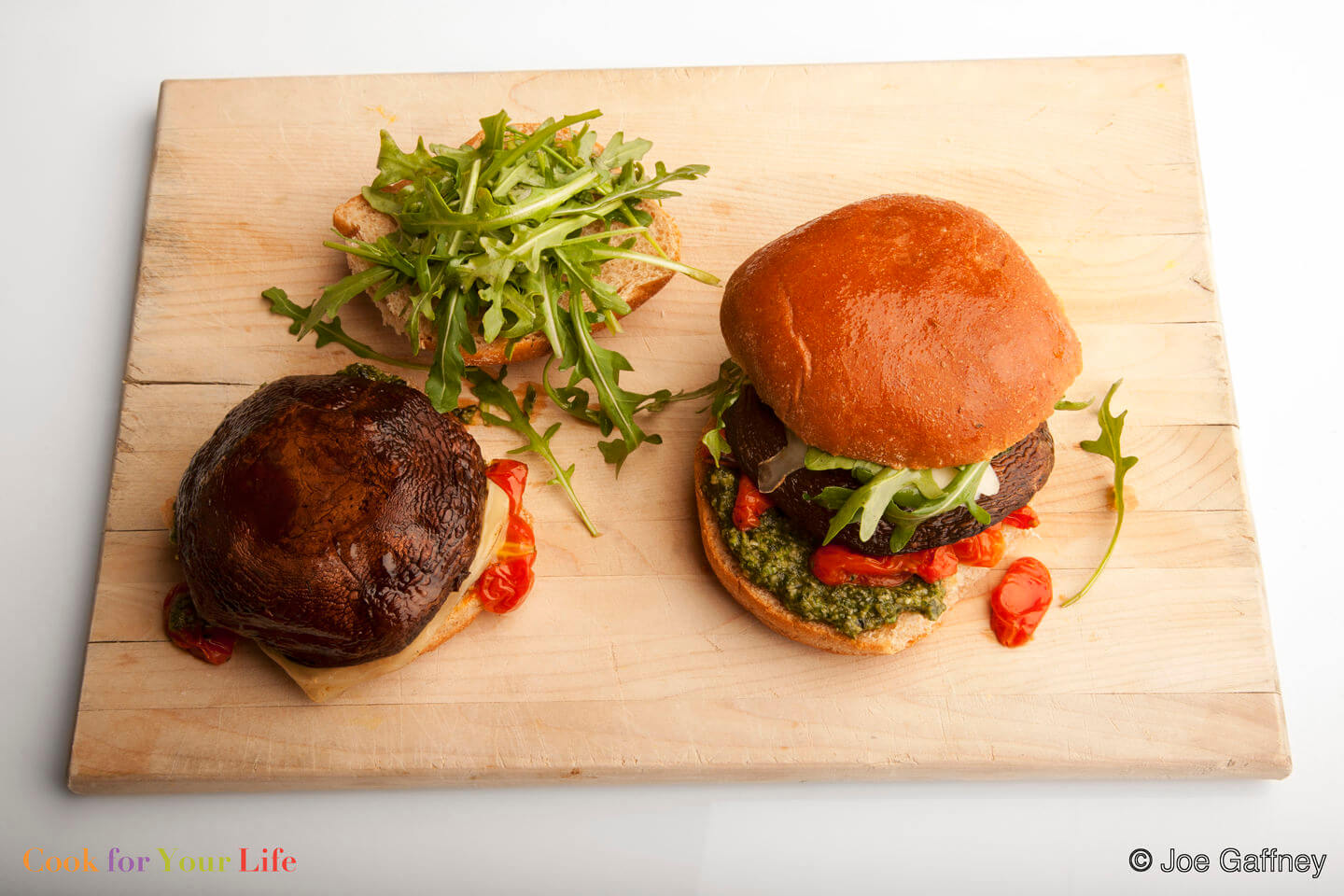 Hamburguesa de setas empanizada. Un giro delicioso a la hamburguesa de siempre.