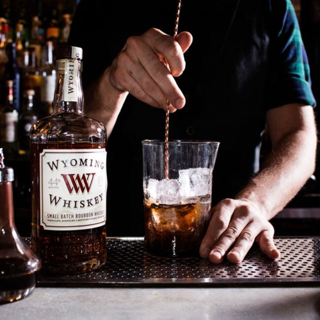 Wyoming Punch. Una visión refrescante inspirada en el otoño y el dulzor de las barricas aromáticas directas de los planos de Kirby, Wyoming