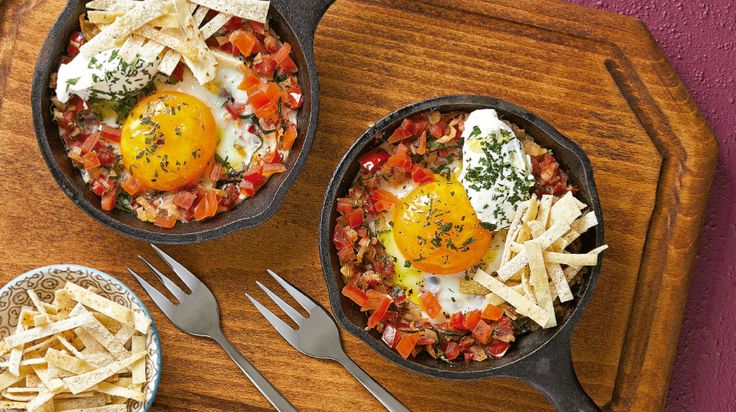 Huevos a la cazuela, ¡Un desayuno que puedes preparar para toda la familia en un dos por tres!